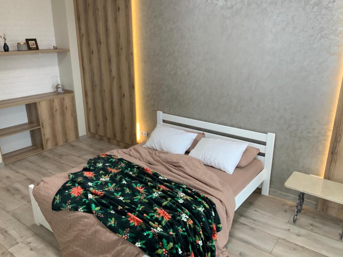 Lux Apartment & Центр,Жк Театральний Ρίβνε Εξωτερικό φωτογραφία