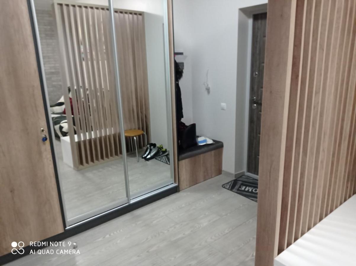 Lux Apartment & Центр,Жк Театральний Ρίβνε Εξωτερικό φωτογραφία