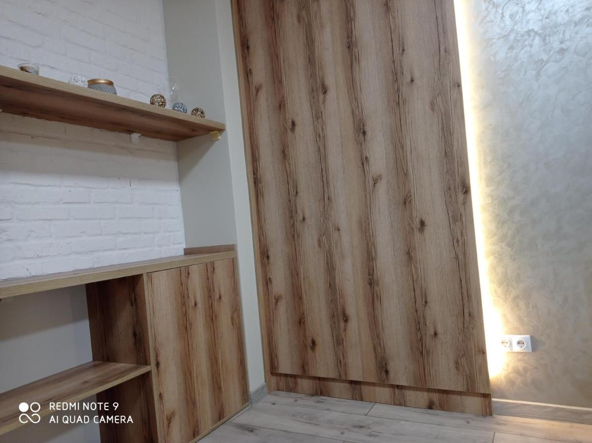 Lux Apartment & Центр,Жк Театральний Ρίβνε Εξωτερικό φωτογραφία