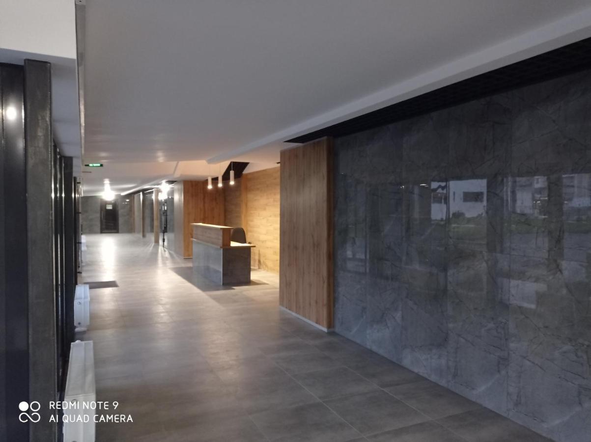 Lux Apartment & Центр,Жк Театральний Ρίβνε Εξωτερικό φωτογραφία