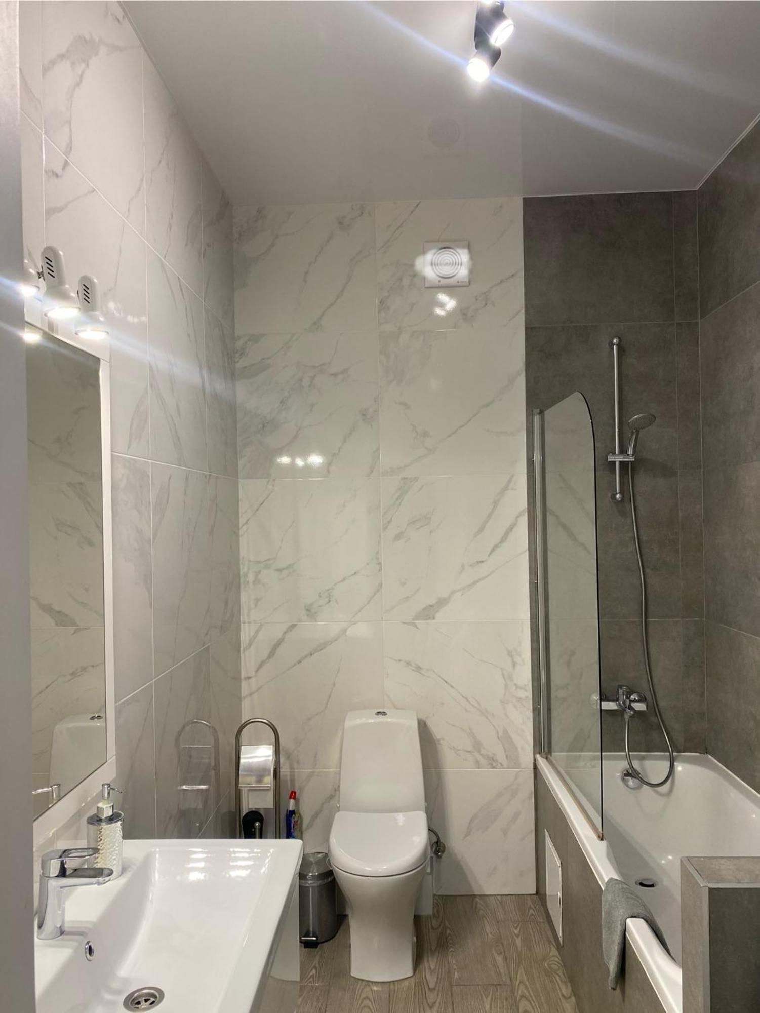 Lux Apartment & Центр,Жк Театральний Ρίβνε Εξωτερικό φωτογραφία