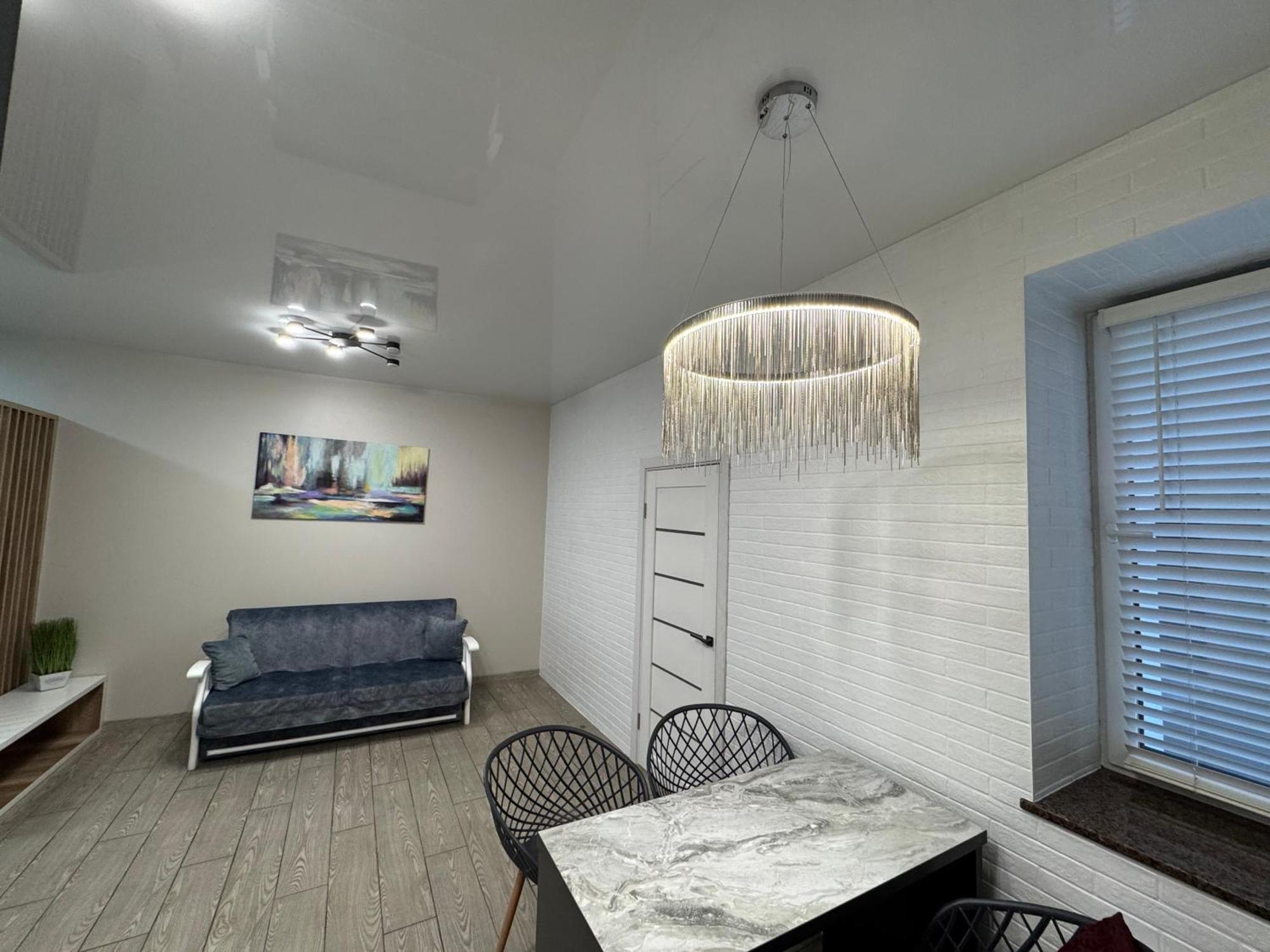 Lux Apartment & Центр,Жк Театральний Ρίβνε Εξωτερικό φωτογραφία