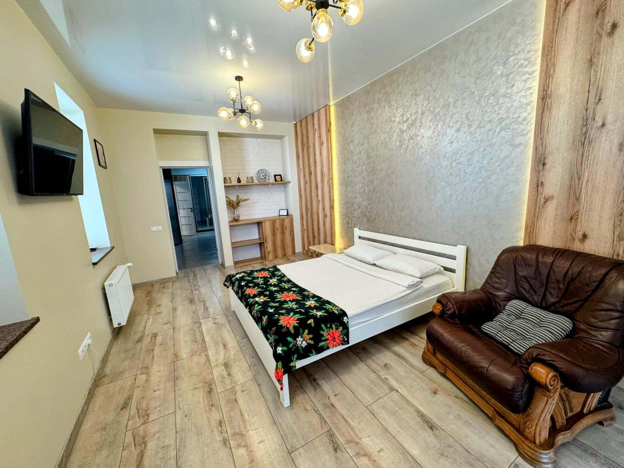Lux Apartment & Центр,Жк Театральний Ρίβνε Εξωτερικό φωτογραφία