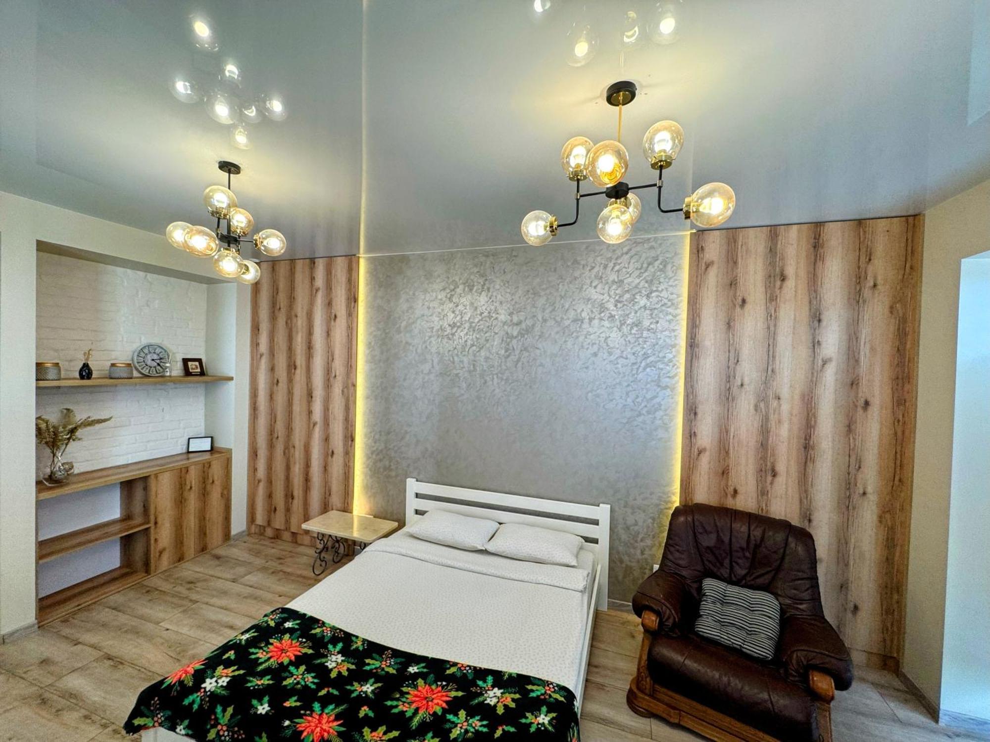 Lux Apartment & Центр,Жк Театральний Ρίβνε Εξωτερικό φωτογραφία