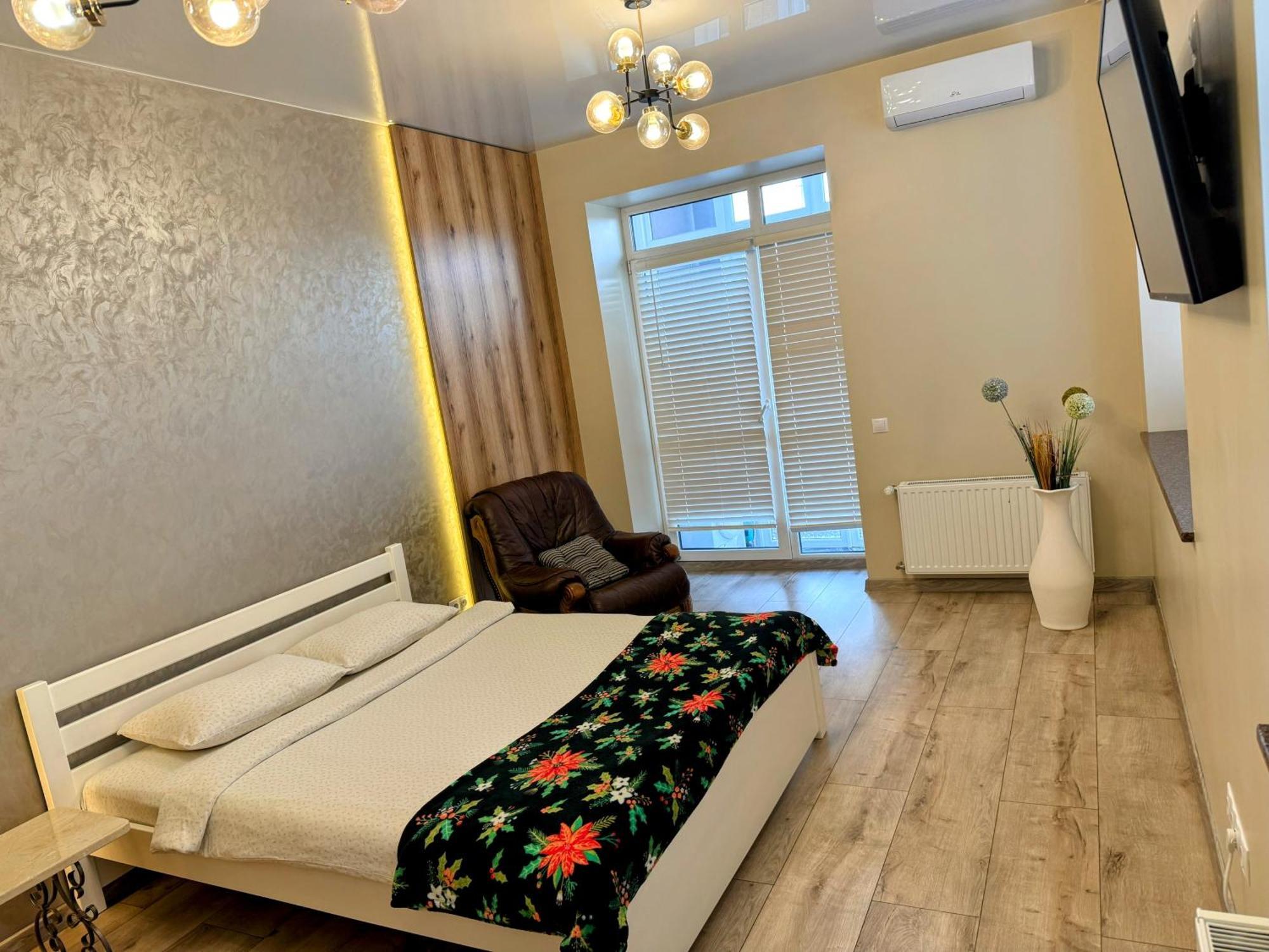 Lux Apartment & Центр,Жк Театральний Ρίβνε Εξωτερικό φωτογραφία